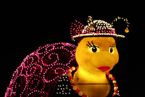 東京ディズニーランド・エレクトリカルパレード・ドリームライツ クリスマスバージョン テントウ虫