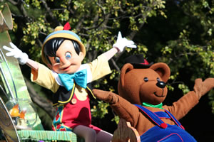 ディズニー・クリスマスドリームス・オン・パレード ピノキオ